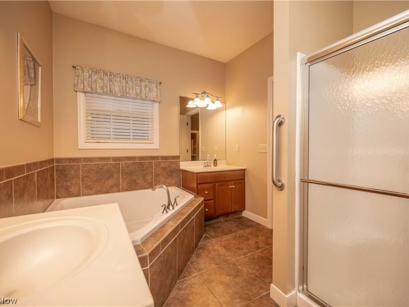 30 Barnstone Lane, Unit 18, Canfield, OH 44406 Photo 34