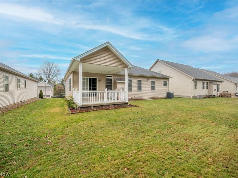 30 Barnstone Lane, Unit 18, Canfield, OH 44406 Photo 8