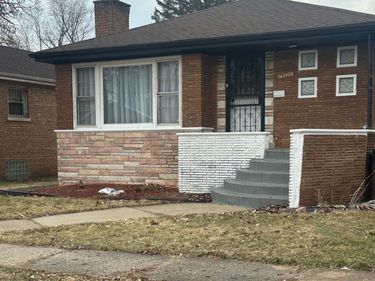 13620 S Atlantic Avenue, Riverdale, IL 60827