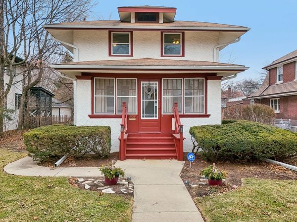 806 N Euclid Avenue , Oak Park, IL 60302