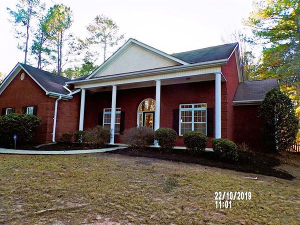 1035 Upchurch Road , Mcdonough, GA 30252