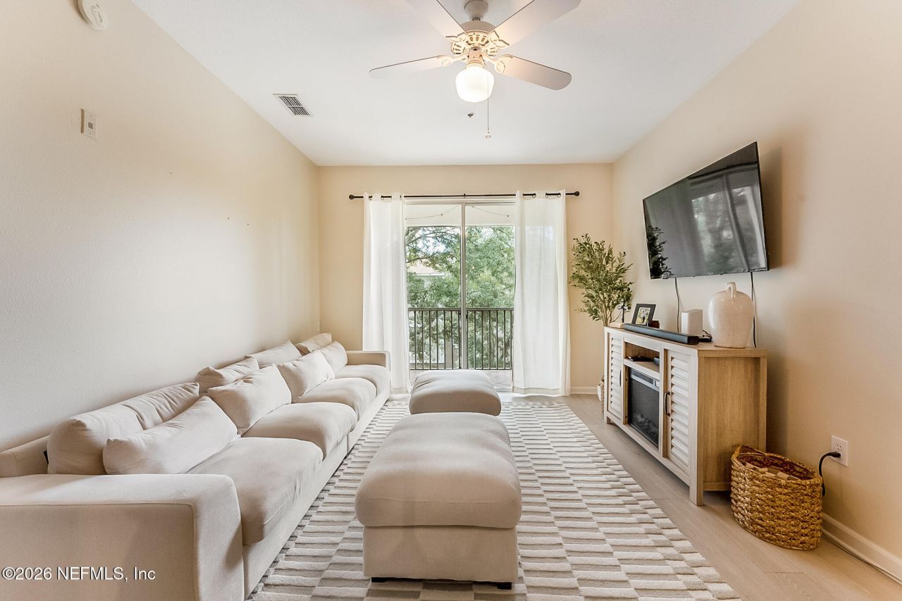 10550 Baymeadows Road, Unit 413, Jacksonville, FL 32256 Photo