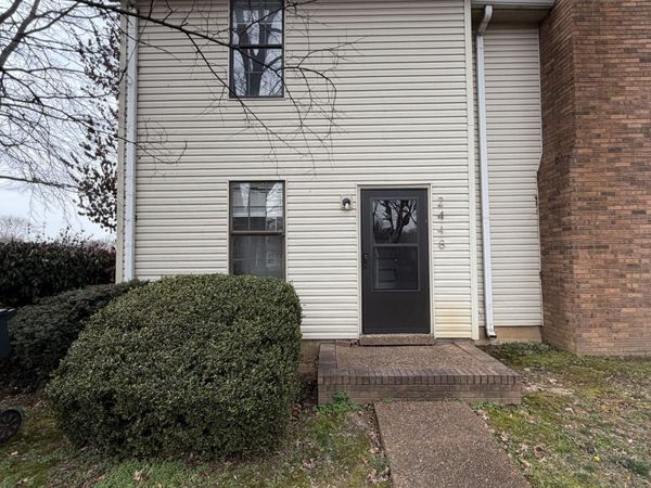 2448 Fairbrook Dr , Nashville, TN 37214