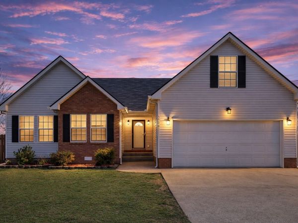 3526 Sandpiper Dr, Clarksville, TN 37042