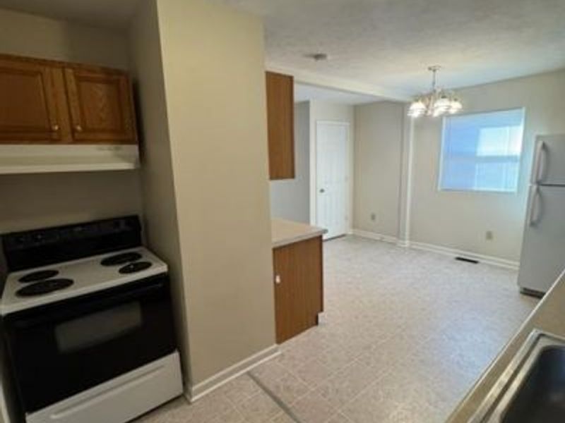 849 S Maple B Avenue, Unit B, Fairborn, OH 45324 Photo 6