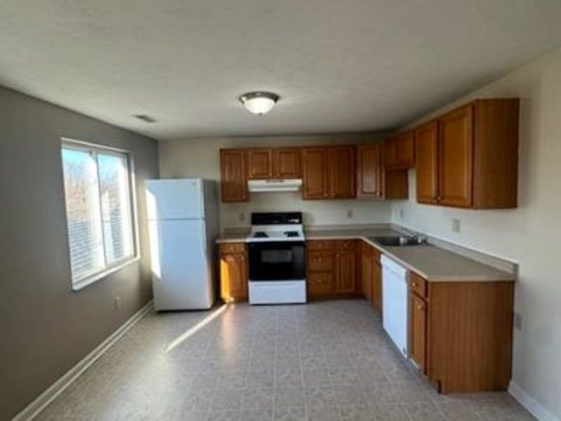 849 S Maple Avenue, Unit B, Fairborn, OH 45324 Photo 3