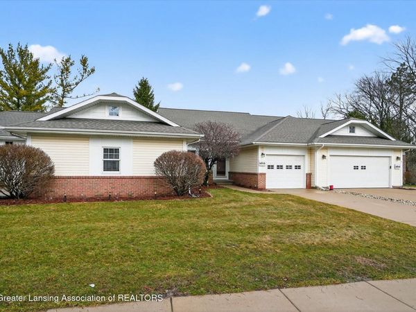 6816 Heron Valley Court, Lansing, MI 48917