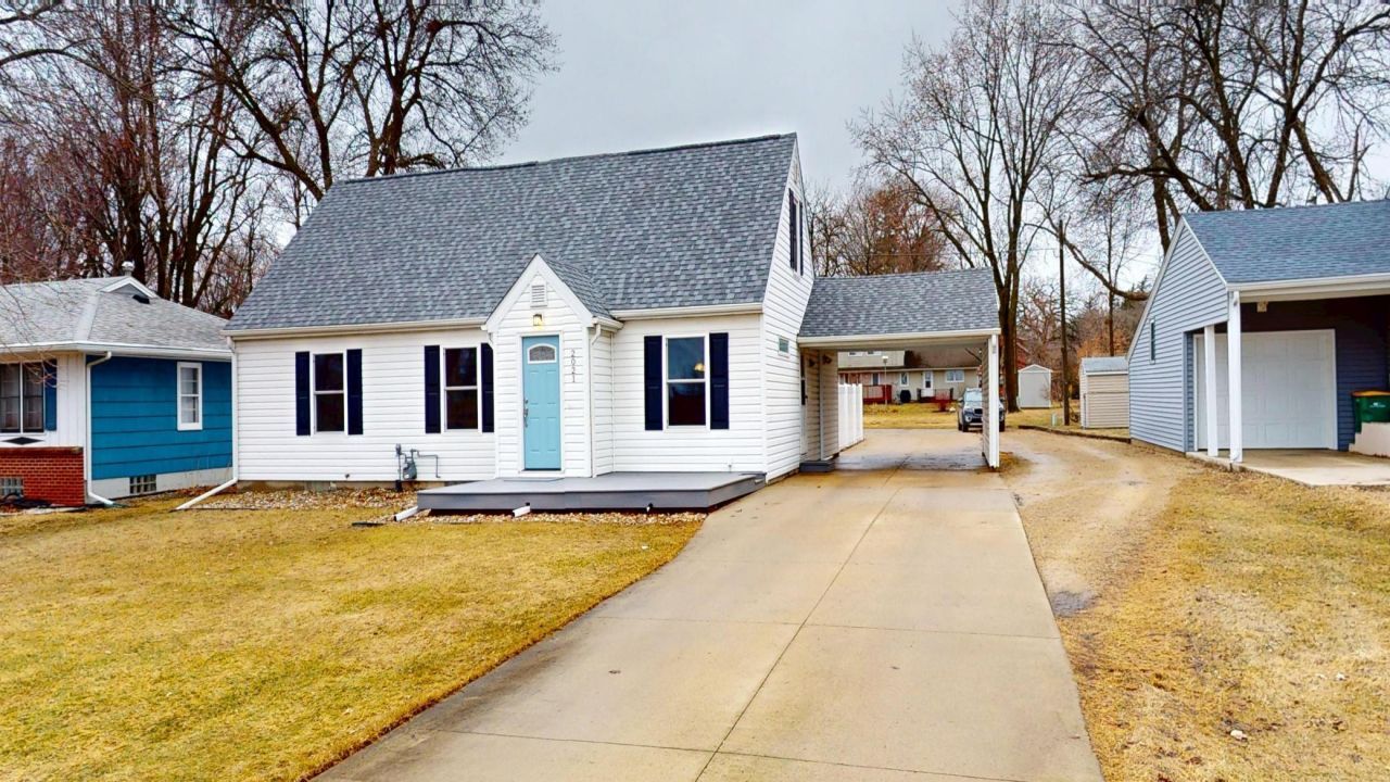 2021 Bridge Avenue, Albert Lea, MN 56007 Main Photo