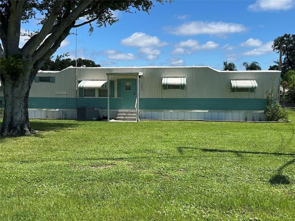 1379 Chobee St, Okeechobee, FL 34974