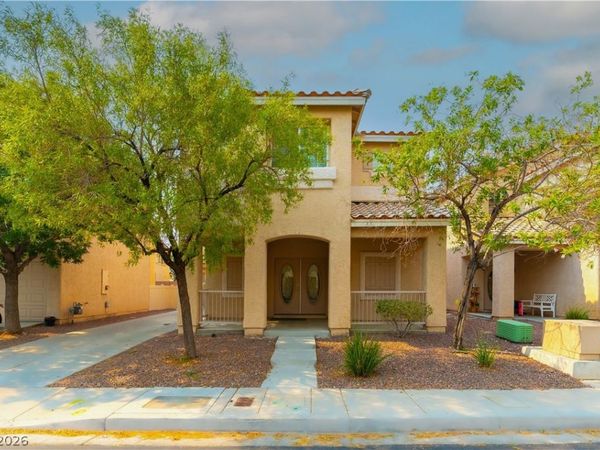 1695 Little Crow Avenue , Las Vegas, NV 89123