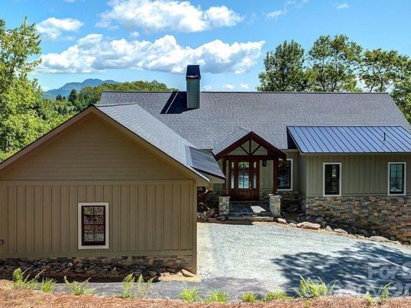 3434 Old Jonas Ridge Road , Newland, NC 28657