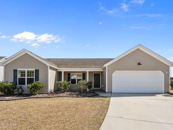 411 Tree Court, Holly Ridge, NC 28445