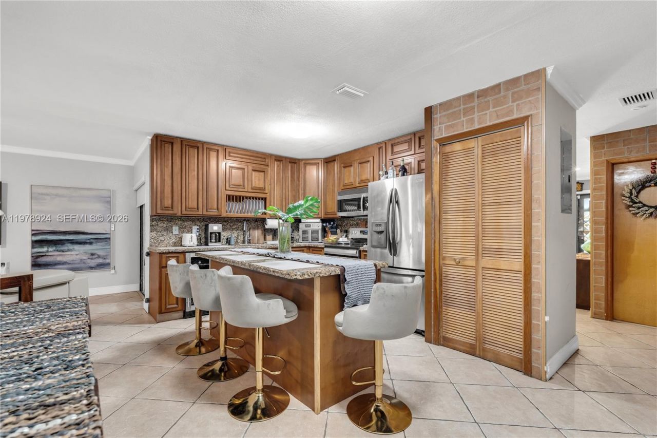 14330 SW 50th St , Miami, FL 33175 Photo