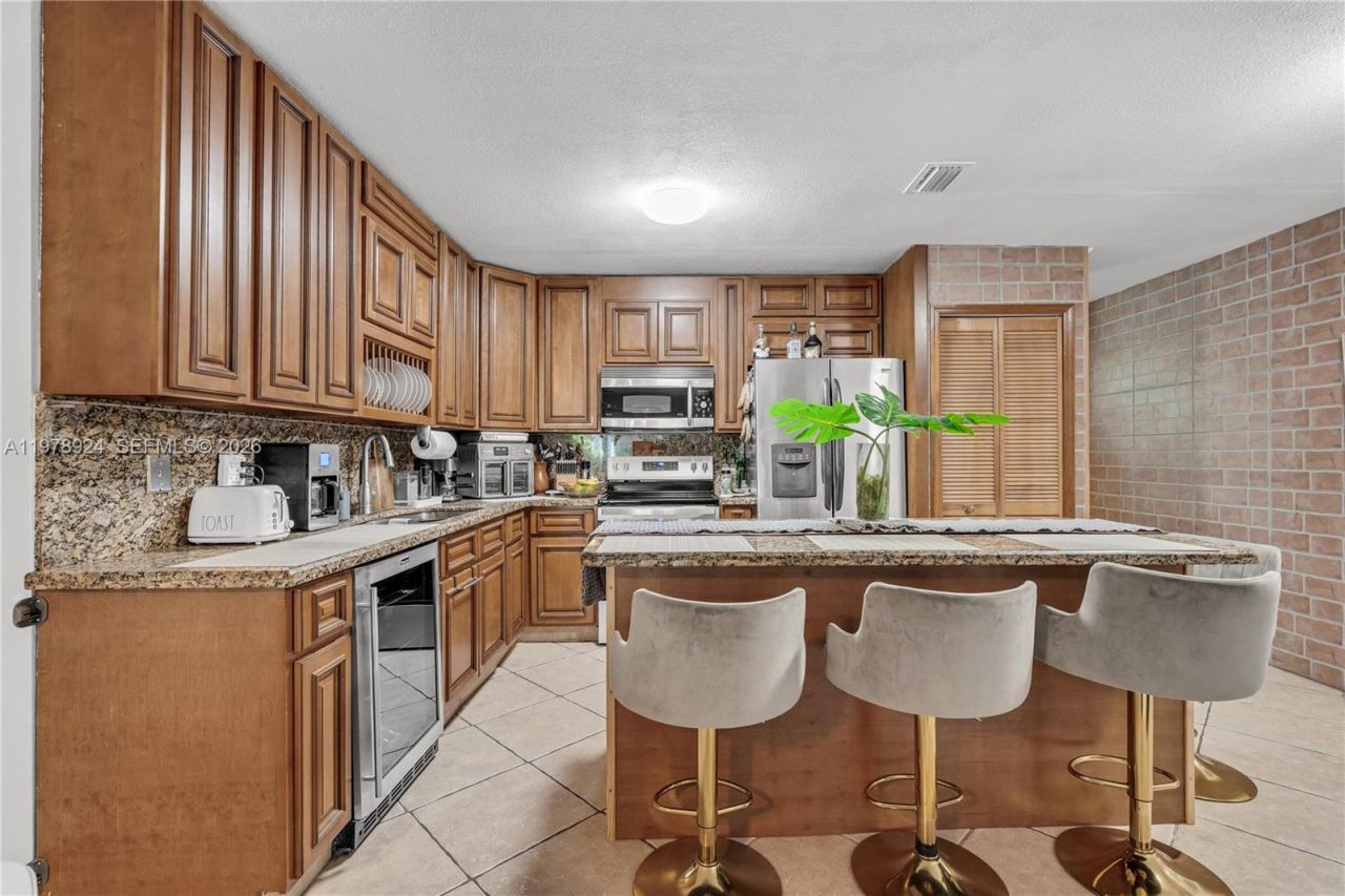 14330 SW 50th St , Miami, FL 33175 Photo