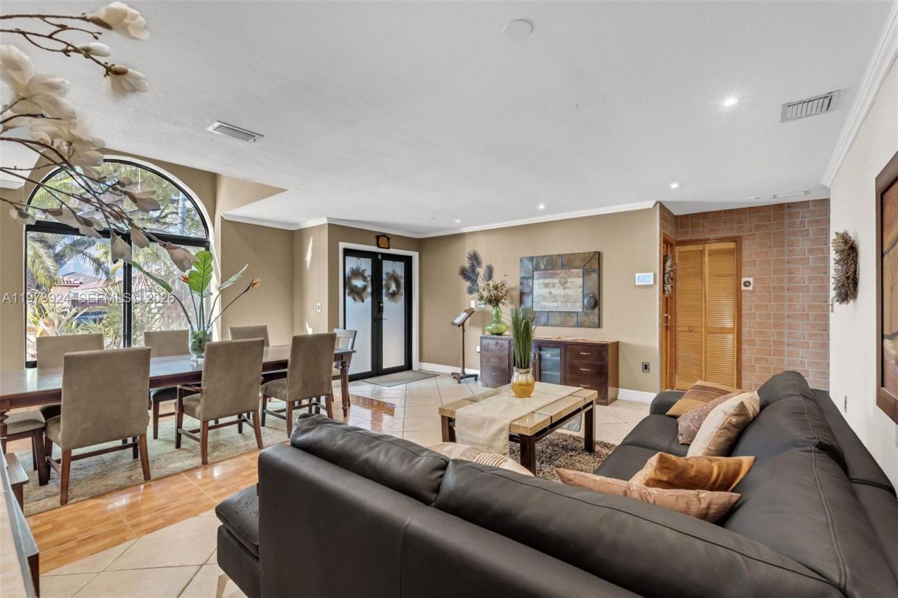 14330 SW 50th St , Miami, FL 33175 Photo