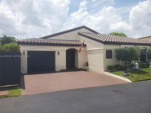 536 SW 88th Ct, Miami, FL 33174