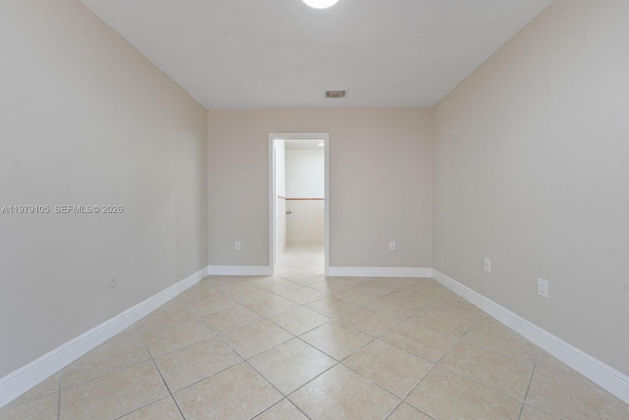 536 SW 88th Ct, Miami, FL 33174 Photo