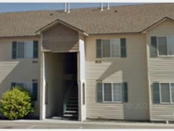 806 N White Barn, Kuna, ID 83634