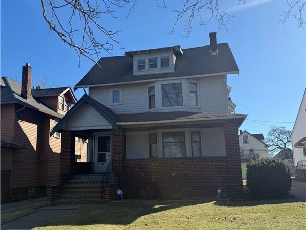 3123 West Boulevard, Cleveland, OH 44111