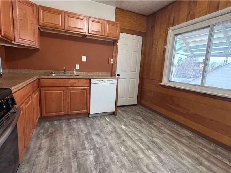 3123 West Boulevard , Cleveland, OH 44111 Photo 4