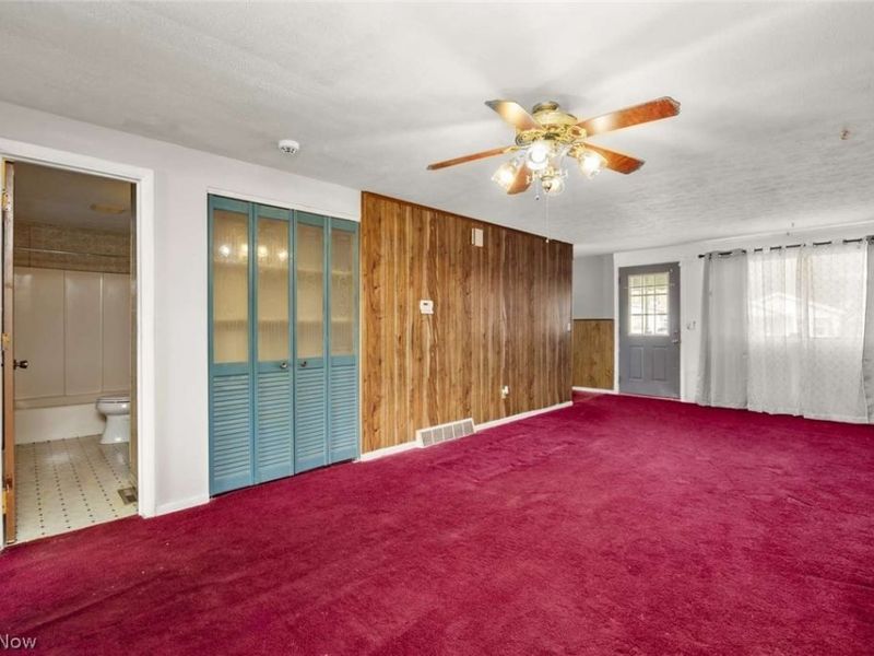 553 Delaware Avenue , Elyria, OH 44035 Photo 12