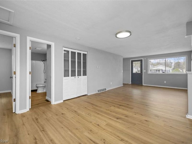 553 Delaware Avenue, Elyria, OH 44035 Photo 13