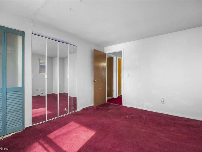 553 Delaware Avenue , Elyria, OH 44035 Photo 16