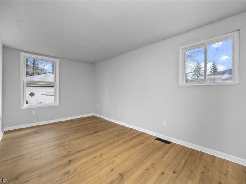 553 Delaware Avenue, Elyria, OH 44035 Photo 16