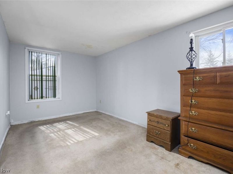 553 Delaware Avenue , Elyria, OH 44035 Photo 17