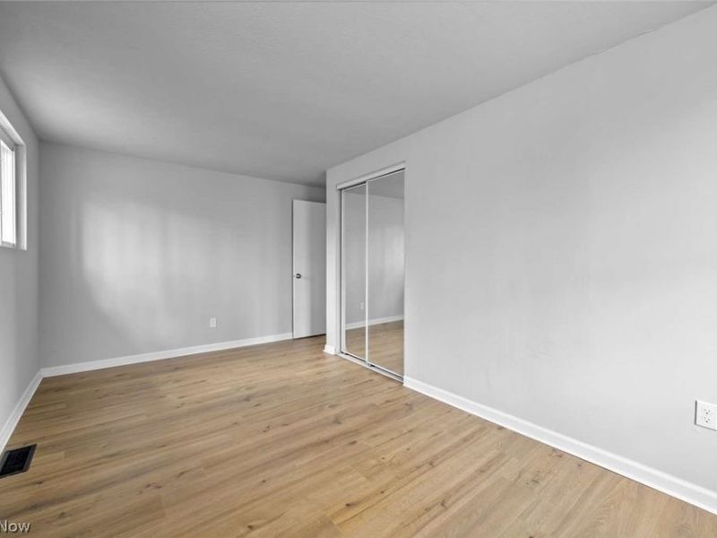 553 Delaware Avenue, Elyria, OH 44035 Photo 17