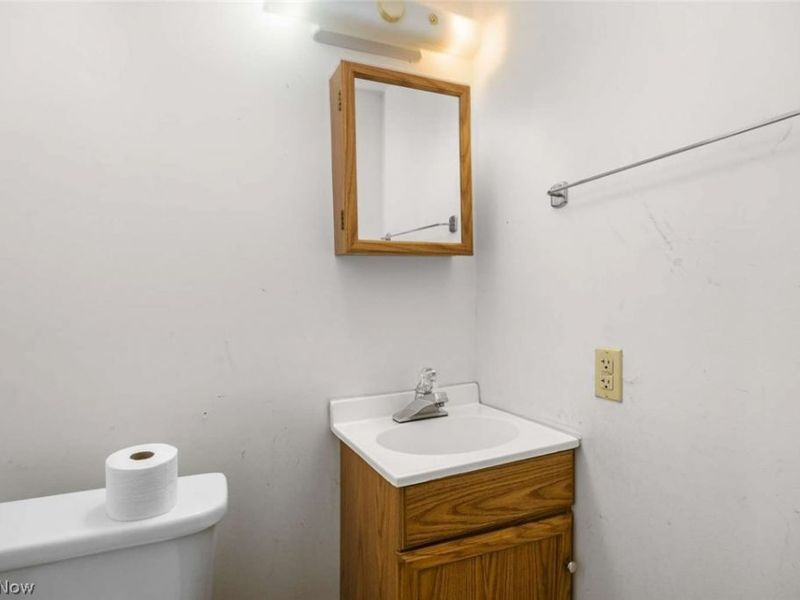 553 Delaware Avenue , Elyria, OH 44035 Photo 23