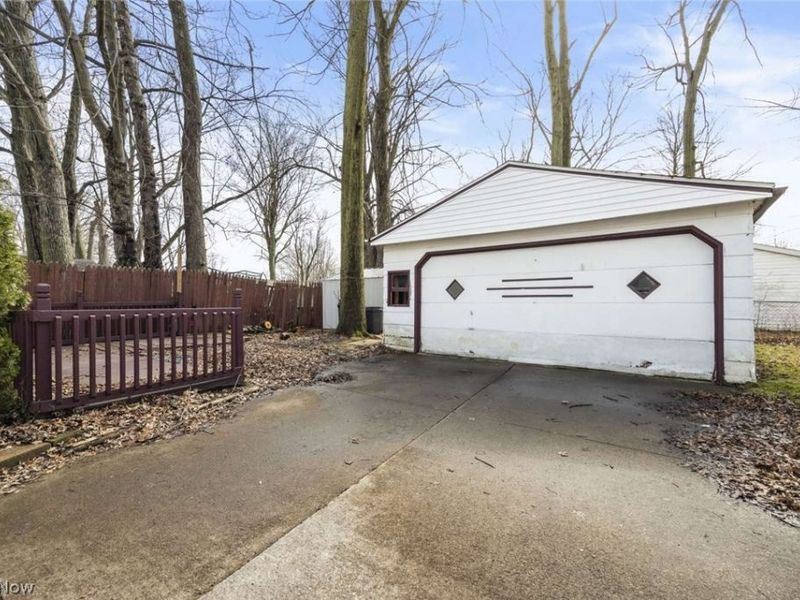 553 Delaware Avenue, Elyria, OH 44035 Photo 25