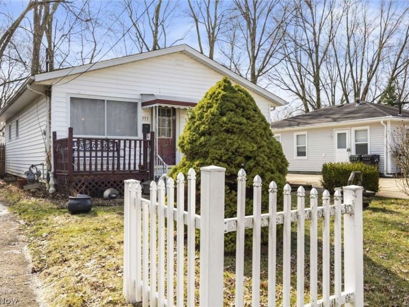 553 Delaware Avenue , Elyria, OH 44035 Photo 4