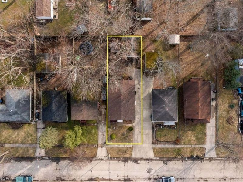 553 Delaware Avenue, Elyria, OH 44035 Photo 6