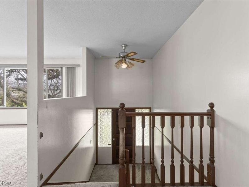 553 Delaware Avenue , Elyria, OH 44035 Photo 7