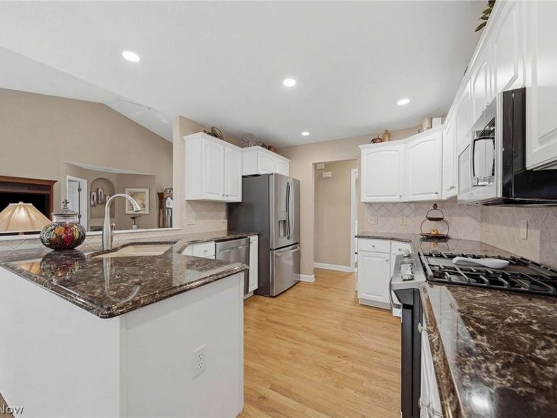 3327 Stillwater Avenue NW, Canton, OH 44708 Photo 8