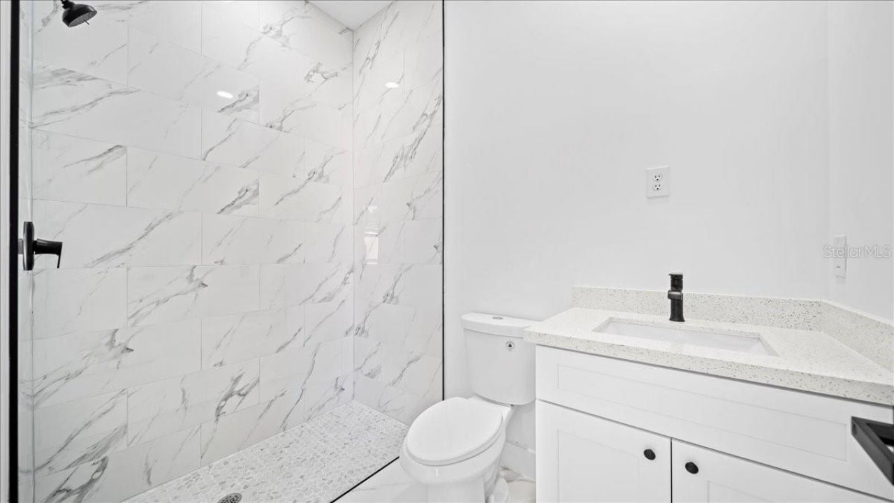 913/915 NE 15th Lane, Cape Coral, FL 33909 Photo