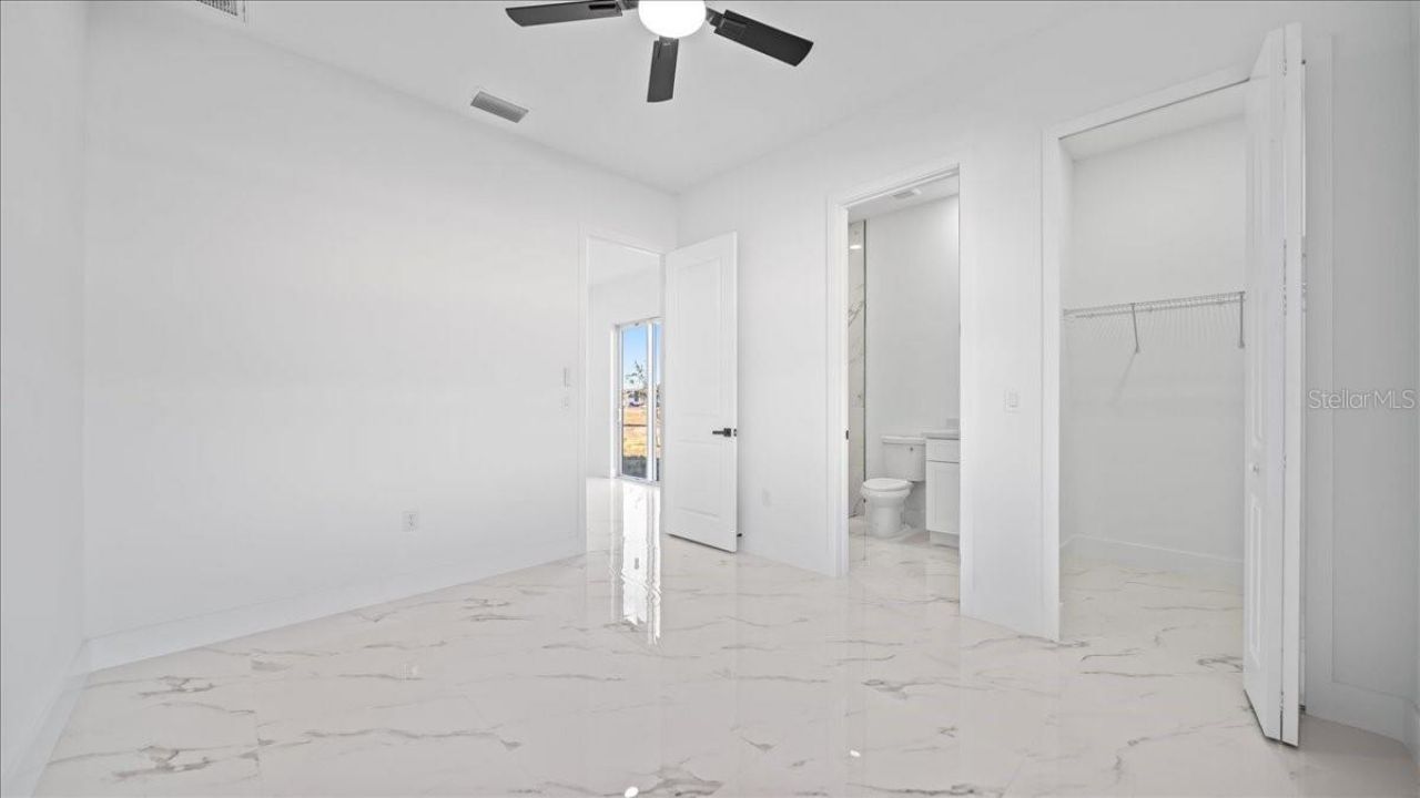913/915 NE 15th Lane, Cape Coral, FL 33909 Photo