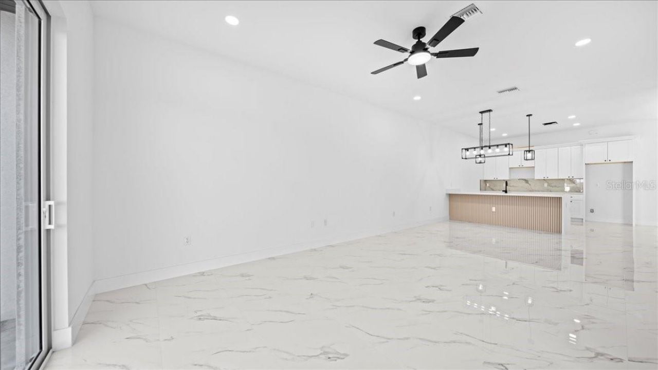 913/915 NE 15th Lane, Cape Coral, FL 33909 Photo