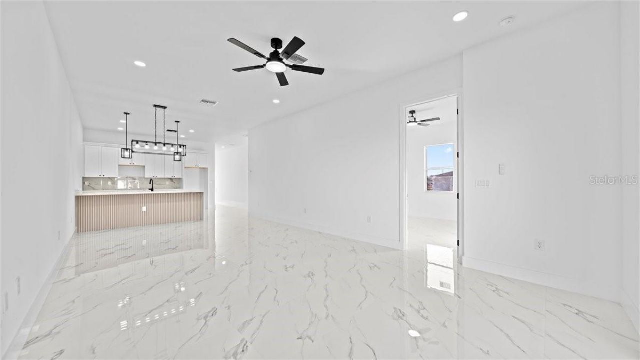 913/915 NE 15th Lane, Cape Coral, FL 33909 Photo