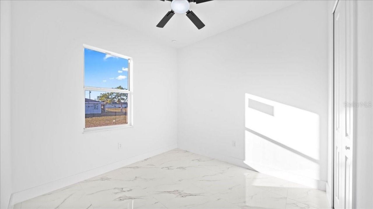 913/915 NE 15th Lane, Cape Coral, FL 33909 Photo