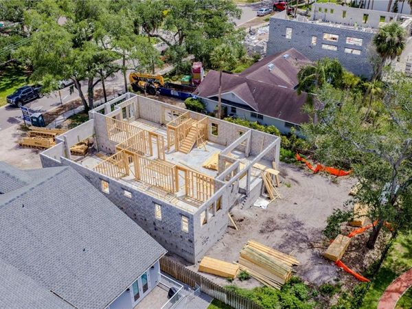4706 W ESTRELLA STREET, TAMPA, FL 33629
