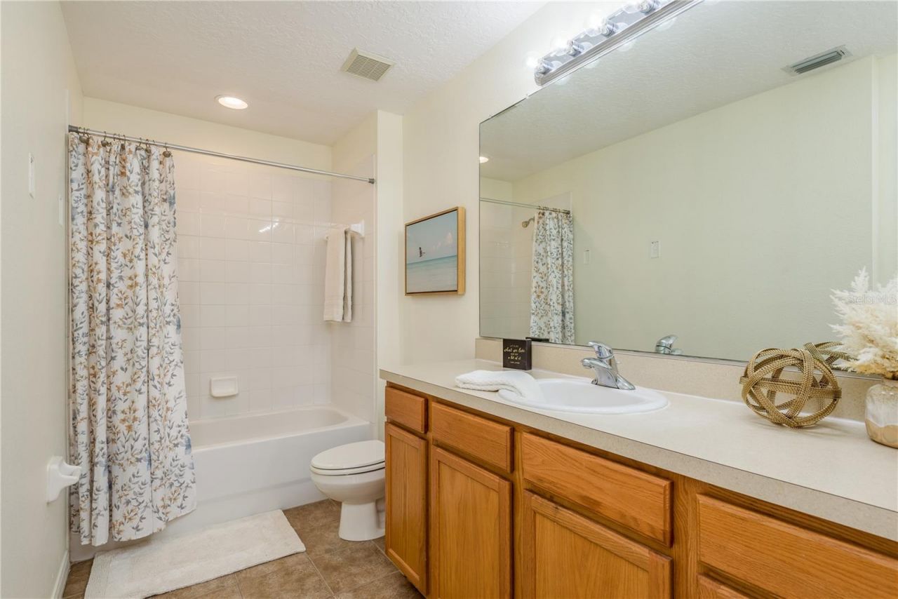 3349 Covered Bridge Dr W, Dunedin, FL 34698 Photo