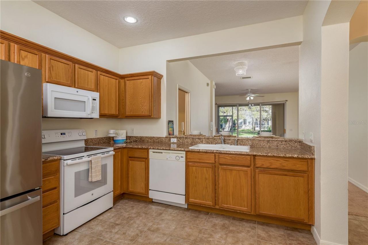 3349 Covered Bridge Dr W, Dunedin, FL 34698 Photo