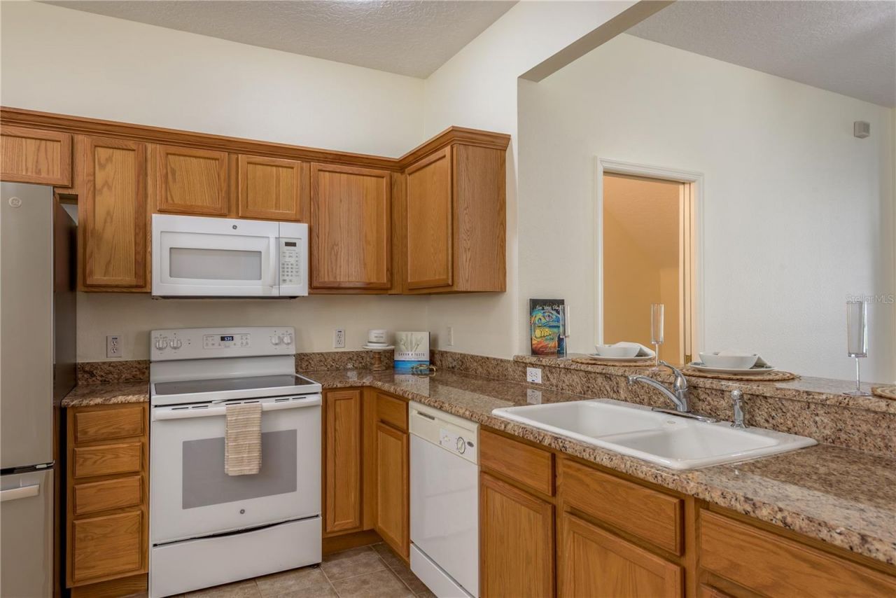 3349 Covered Bridge Dr W, Dunedin, FL 34698 Photo