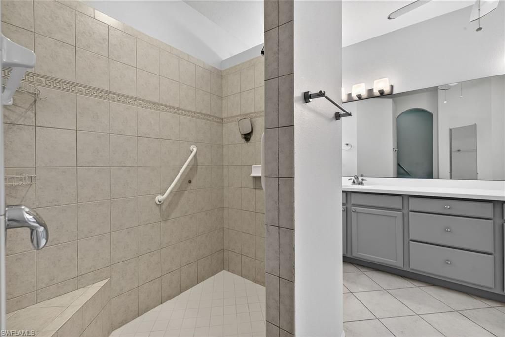 25080 Divot Dr , Bonita Springs, FL 34135 Photo