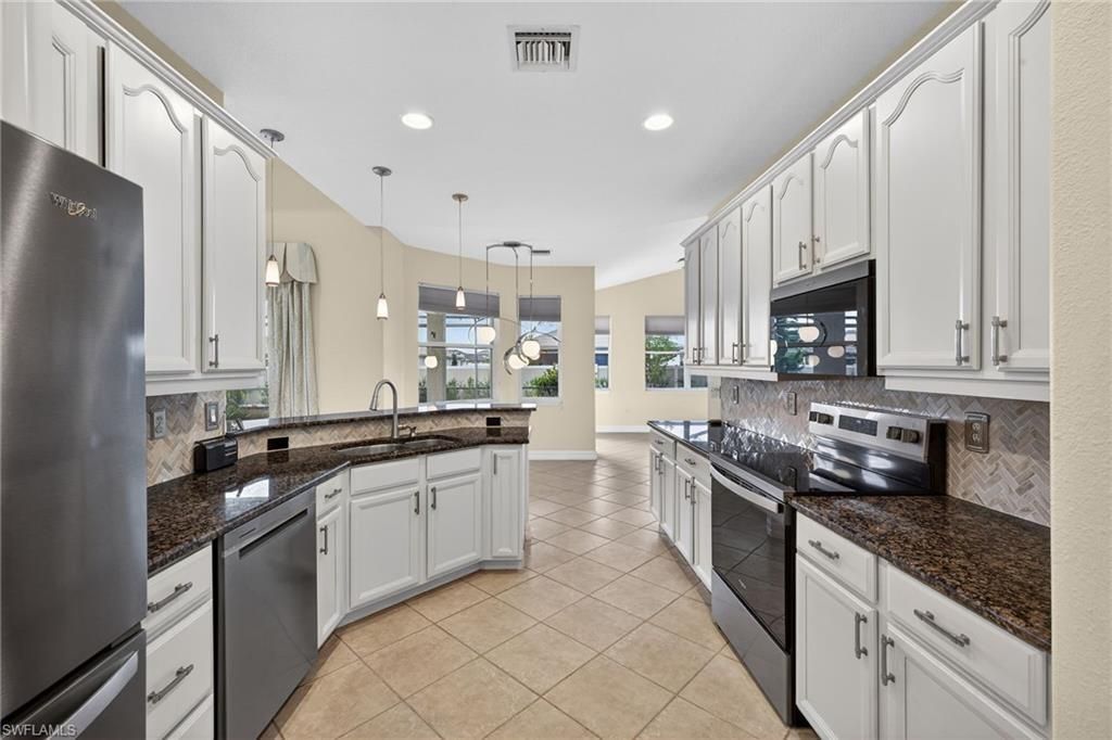 25080 Divot Dr , Bonita Springs, FL 34135 Photo