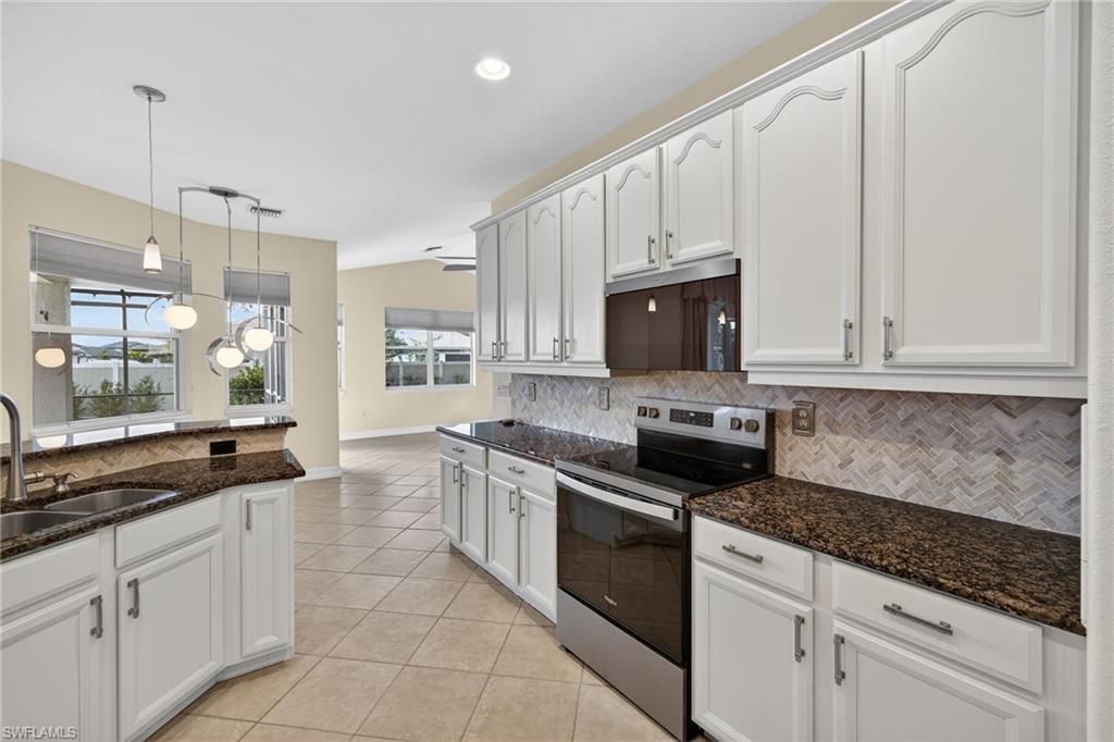 25080 Divot Dr , Bonita Springs, FL 34135 Photo