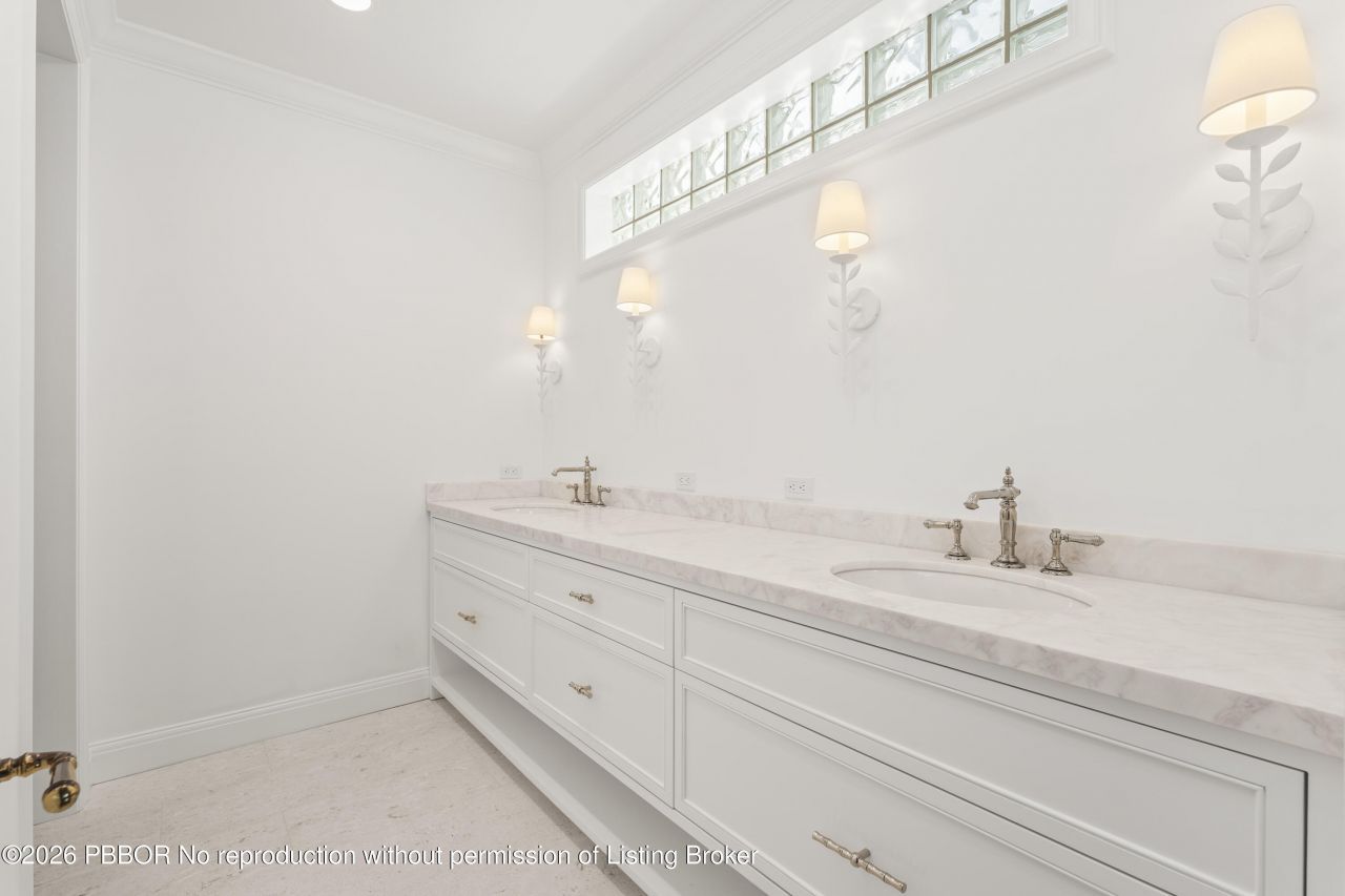 156 Dolphin Road, Palm Beach, FL 33480 Photo