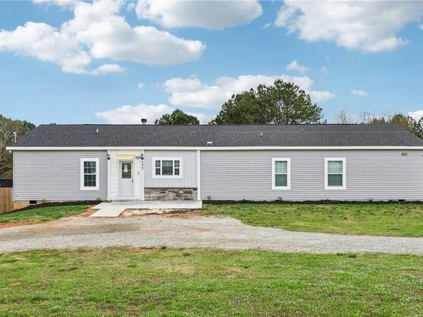 698 Smith Cemetery Road, Winder, GA 30680